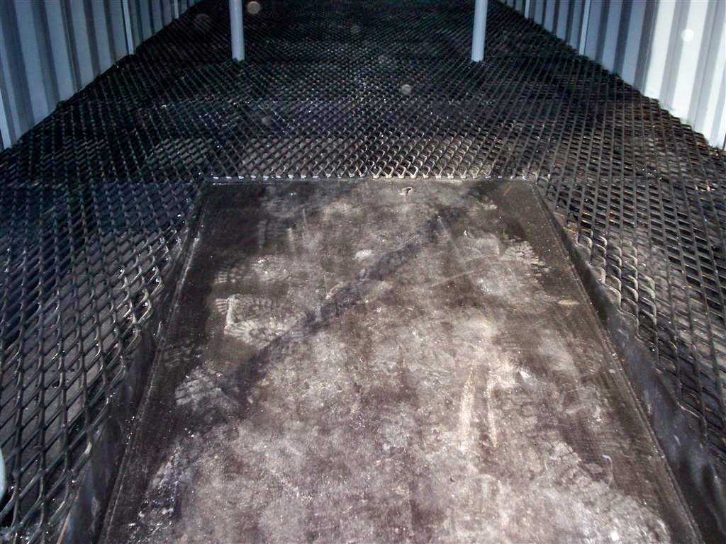 shipping-container-flooring-option